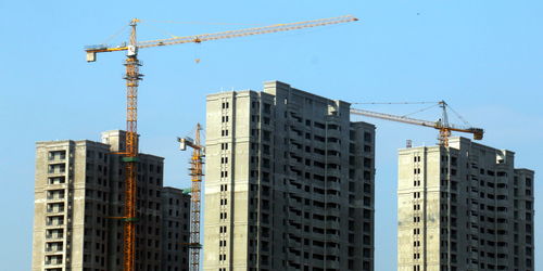 住建部 7月全國新開工改造城鎮(zhèn)老舊小區(qū)3.8萬個 城市生活垃圾經(jīng)營務(wù)持續(xù)推進